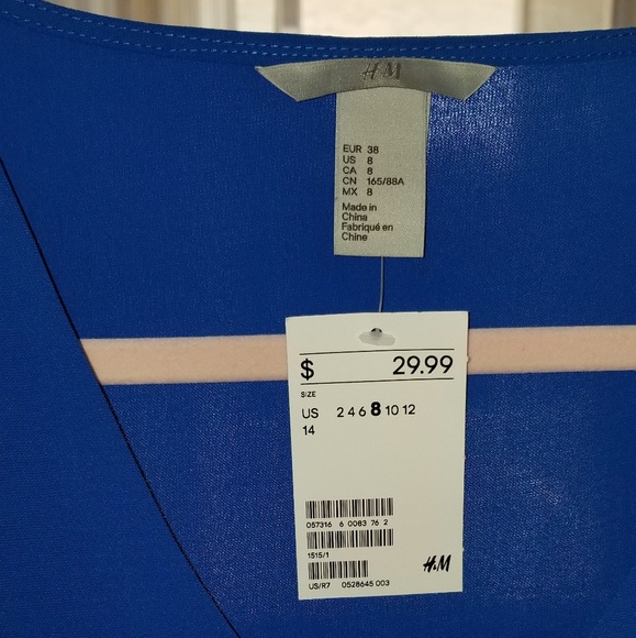 BRAND NEW H&M BLOUSE WITH BELL SLEEVES - Picture 6 of 8